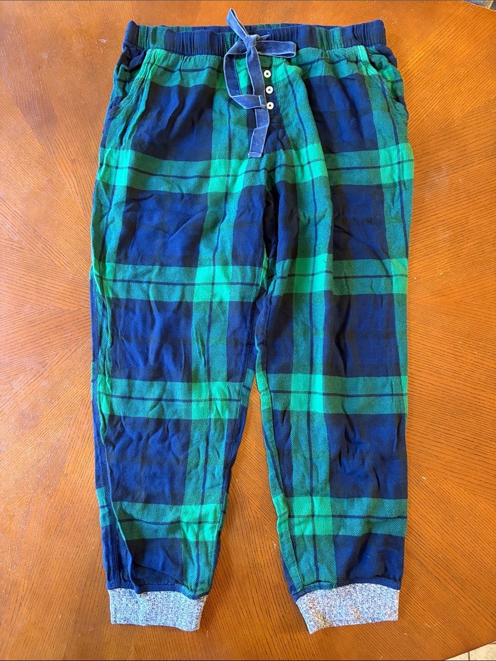 Women’s Green & Navy Plaid Lounge Pants - size M